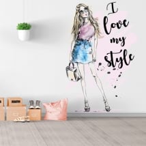 Vinyles et autocollants silhouette de femme avec phrase j'aime mon style