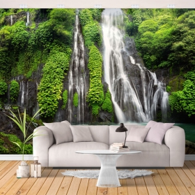 Papier peint cascade dans une jungle tropicale luxuriante